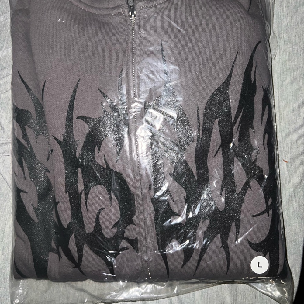 SUS BOY exclusive zip up hoodie